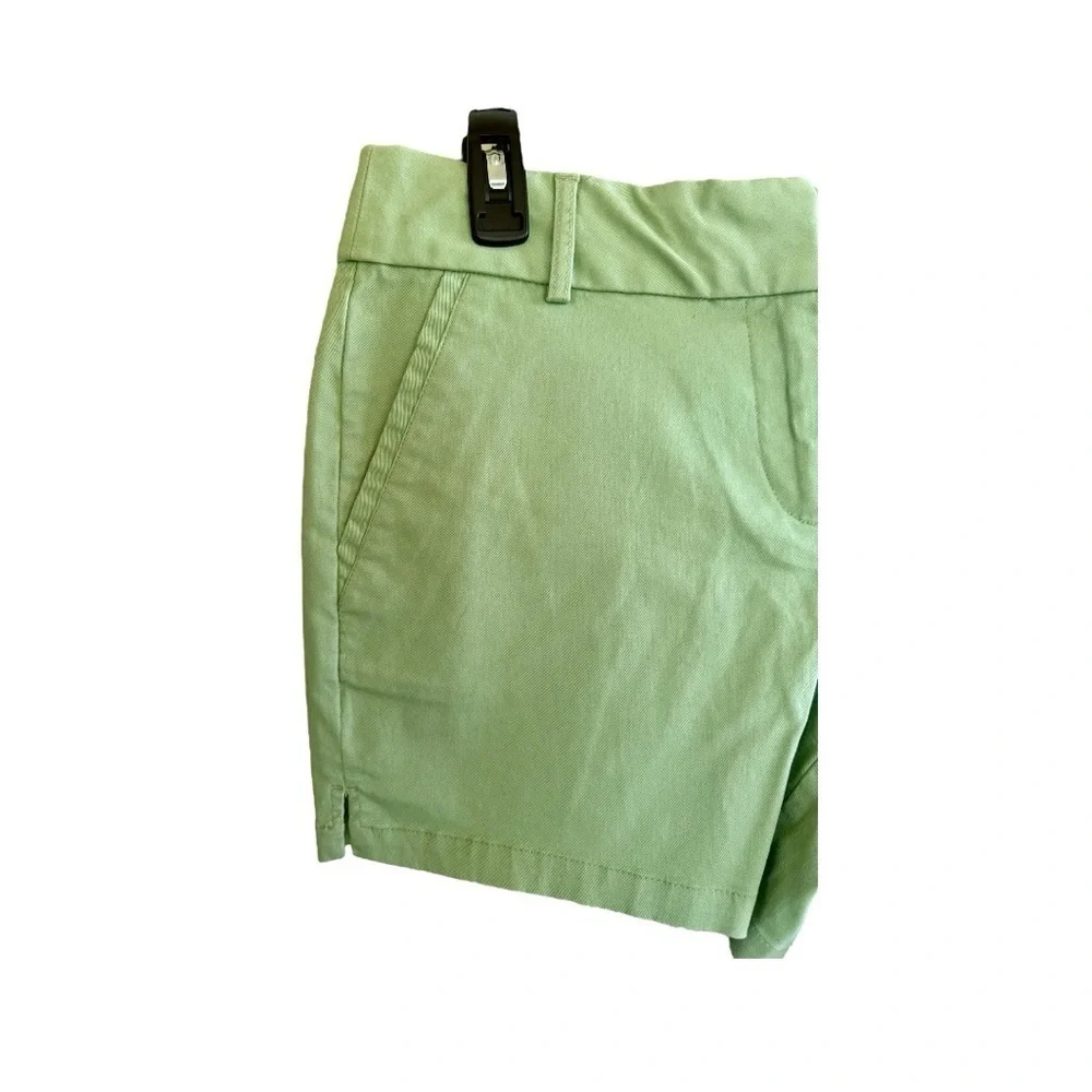 ANN TAYLOR LOFT, NWOT, THE RIVIERA SHORT. GREEN, FLAT FRONT, BELT LOOPS. SIZE 4 - Picture 3 of 8